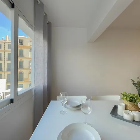 Moderno Plz De La Merced Apartment *