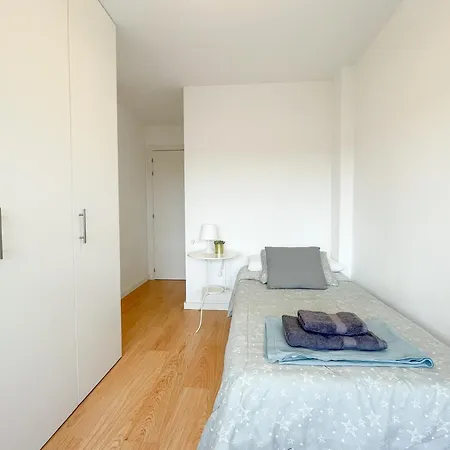 Moderno Plz De La Merced Apartment